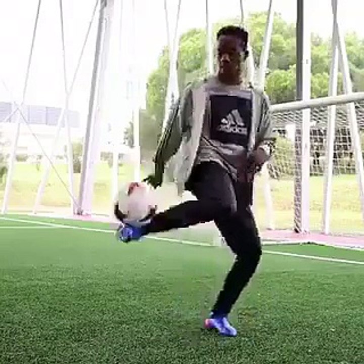 Andre Carrilo - Freestyle Football 2016/2017