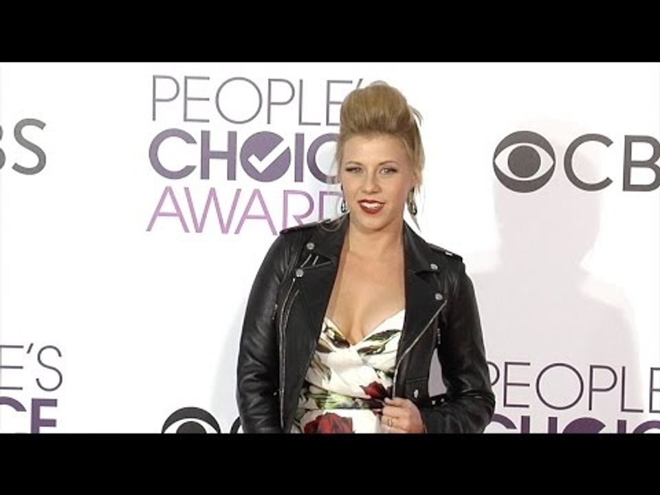 Jodie Sweetin "People's Choice Awards" 2017 Red Carpet