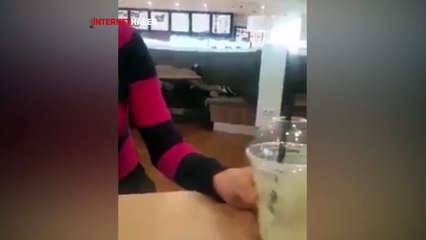 Kafede skandal görüntüler +18