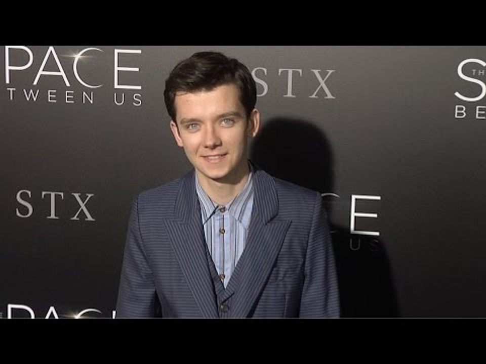 Asa Butterfield "The Space Between Us" Premiere