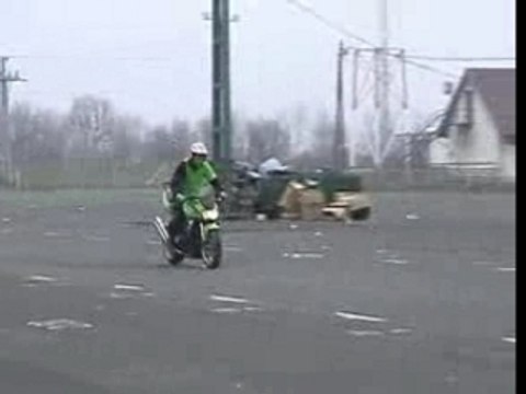 Kawasaki z1000 stunt