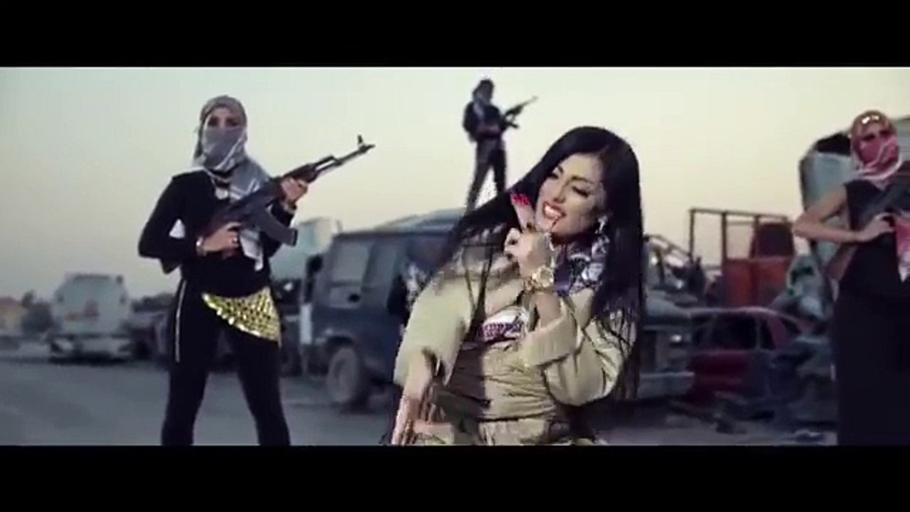 Kürt Kızı Helly Luv'dan Molotoflu Klip