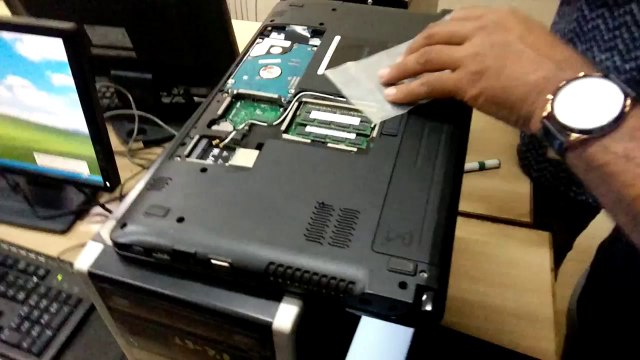 How To Install-Upgrade the Wifi Card in Your Laptop to Wireless 802.11ac (1)