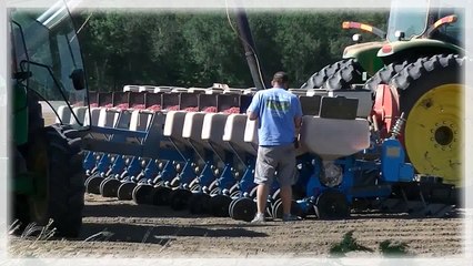 John Deere Tractors Scott Farms 2016 Peanut Planting 3 John Deere Tractors