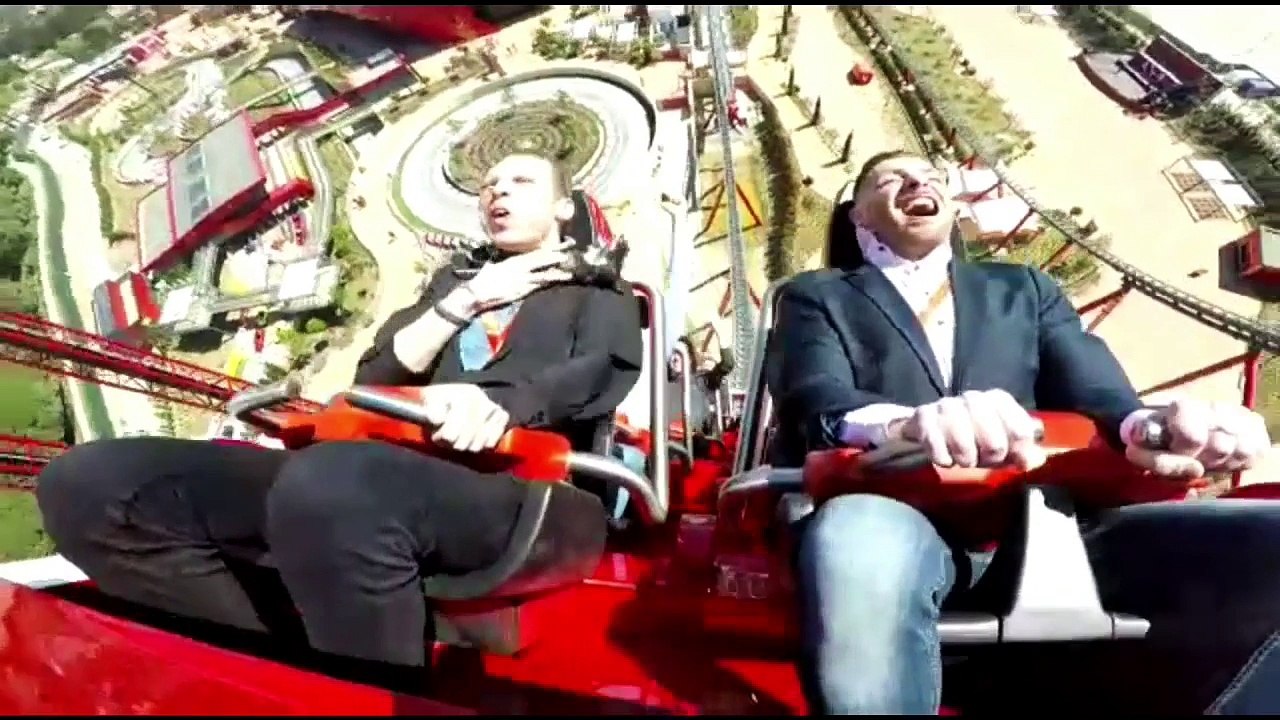 Slow Motion Paloma Ferrari Land bird crash Red Force roller coaster