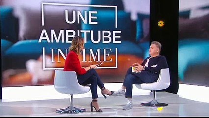 Pierre Ménès confie qu'il prépare un film sur... l'univers de la télé ! Regardez