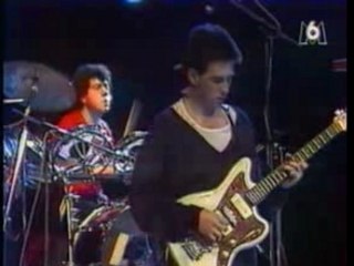 The Cure - killing an arab-Theatre de l'Empire-1979