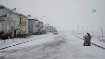 Tunceli'nin Ovacık İlçesinde Kar Sürprizi