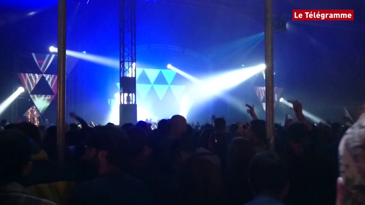 Morlaix. Rezz sous chapiteau à Panoramas