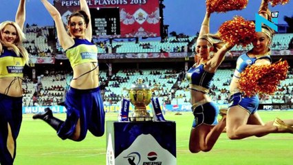 IPL 10- Sushant Singh Rajput, Malaika Arora Khan steal the show at Wankhede