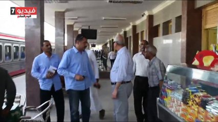 محافظ أسوان يجرى جولة على الكنائس والتمركزات الأمنية