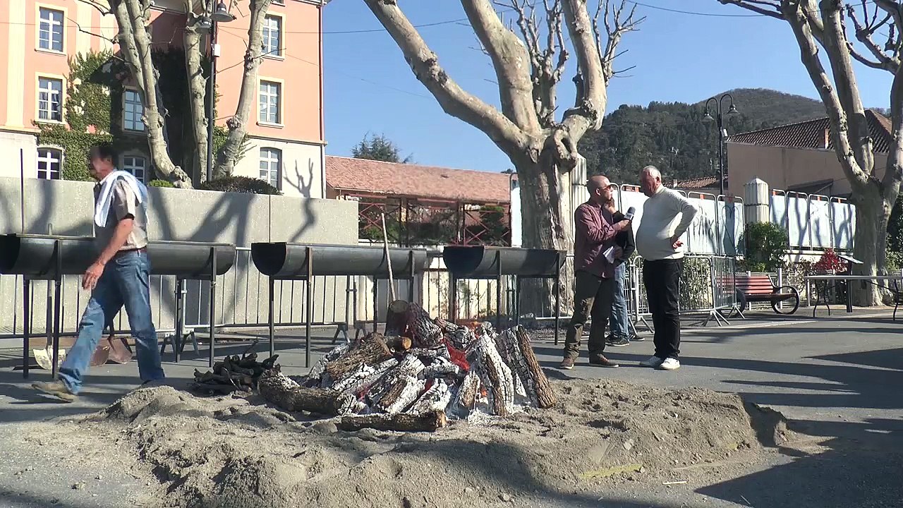 Alpes-de-Haute-Provence : les paysans réunis à Digne-les-Bains pour la fête de l'Agneau Pascal