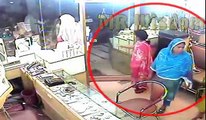 Women Thief Caught Red Handed on CCTV