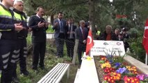 Zongulduk Beşiktaş Şehidi Emniyet Müdürü Mezarı Başında Anıldı