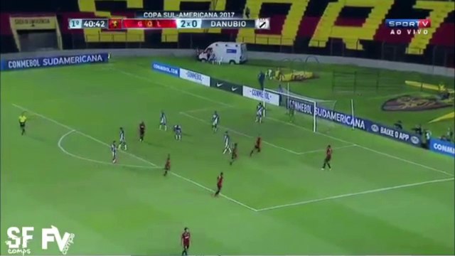 Trois retournés acrobatiques pour un but