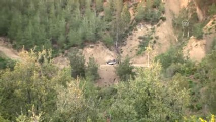 Otomobilde Sıkışan Sürücü Kurtarıldı