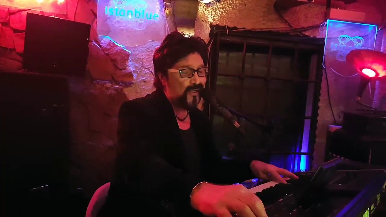 Yaşar YAĞMUR - TO TANGO TİS NEFELİS & CADDELERDE RÜZGAR ... THALASSA & AĞLAMA ANNE BENİM İÇİN AĞLAMA...