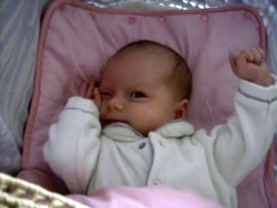 Noemie se  reveille