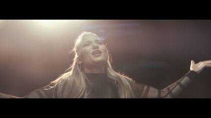 Anja Nissen - Triumph