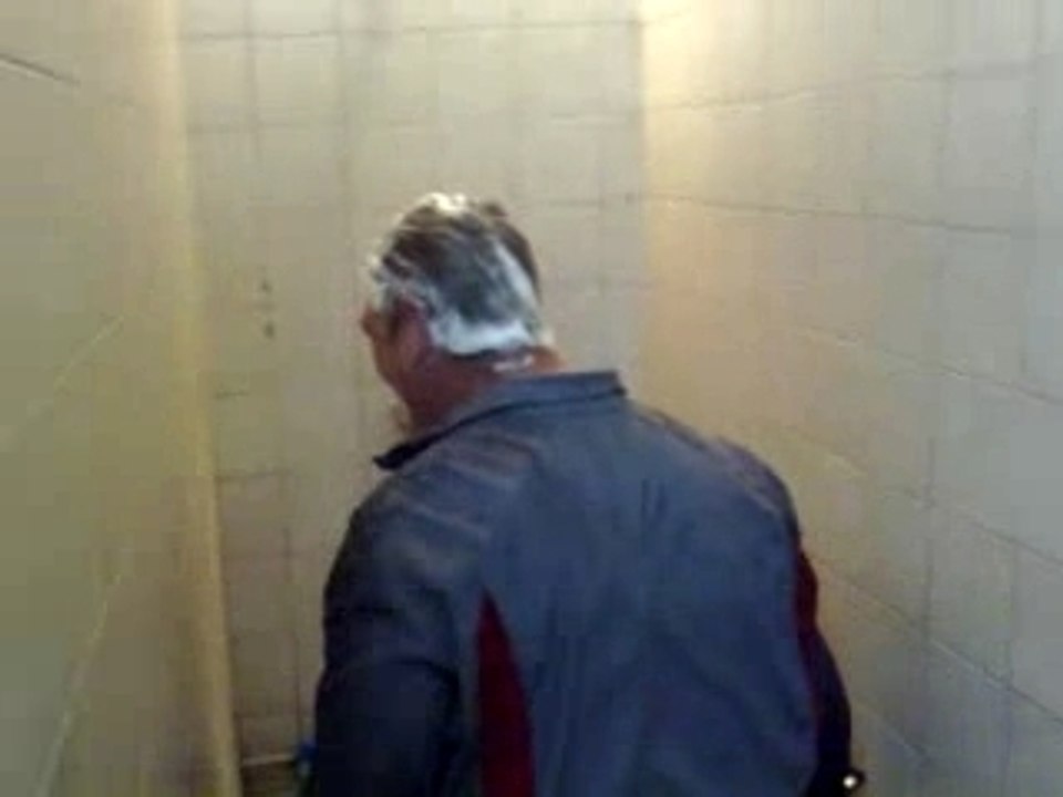 sous la douche!!