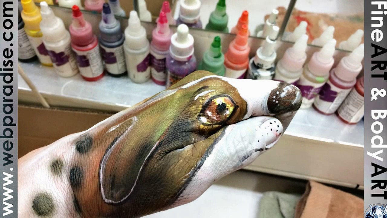 handpainting-handbodypaint-bemalte-hand-haende