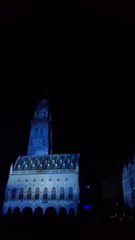 Centenaire de la bataille d'Arras : Extrait du son et lumière projeté sur les façades de la Place des Héros d'Arras
