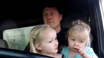 Regardez comment ce fermier déclare son amour à sa femme