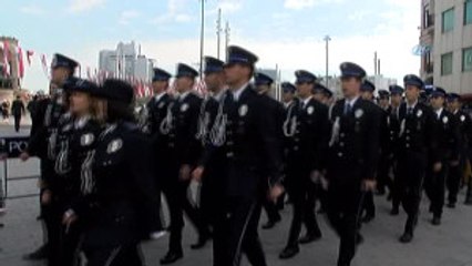 Emniyet Teşkilatının 172'nci Kuruluş Yıl Dönümü Taksim'de Törenle Kutlandı