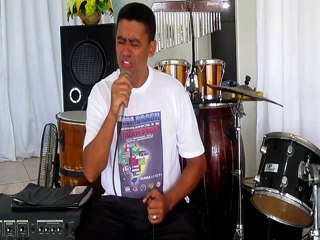 A CRUCIFICAÇÃO   Róbinson Monteiro   Canta Mizaltino Moura