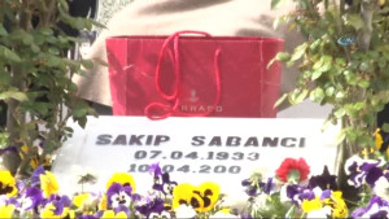 Sakıp Sabancı, Vefatının 13'üncü Yılında Mezarı Başında Anıldı