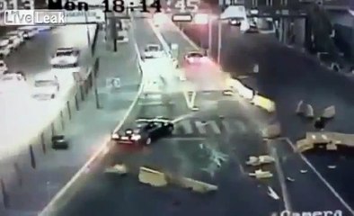 Acidente Incrivel _ Só não morreu porque não foi o Dia.