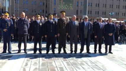 Diyarbakır'da Terör Saldırısında Şehit Olan Polis Memuru Alim Sevim'in Eşi: "Acısı Büyük Ama...