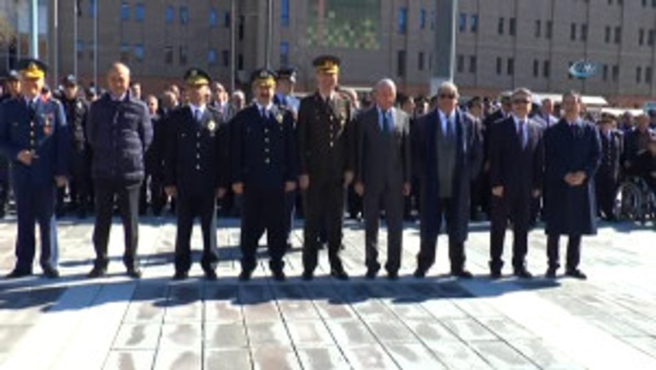 Diyarbakır'da Terör Saldırısında Şehit Olan Polis Memuru Alim Sevim'in Eşi: "Acısı Büyük Ama...