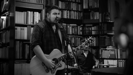 Georg auf Lieder - Löcher in den Hosentaschen