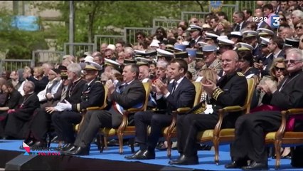 "Dimanche en politique". La mise en orbite de la "fusée Macron"