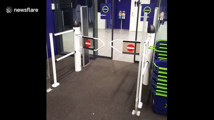 Security doors malfunction amusingly