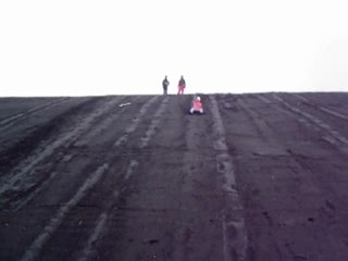 25 pente du terrie avec couvercle de poubelle