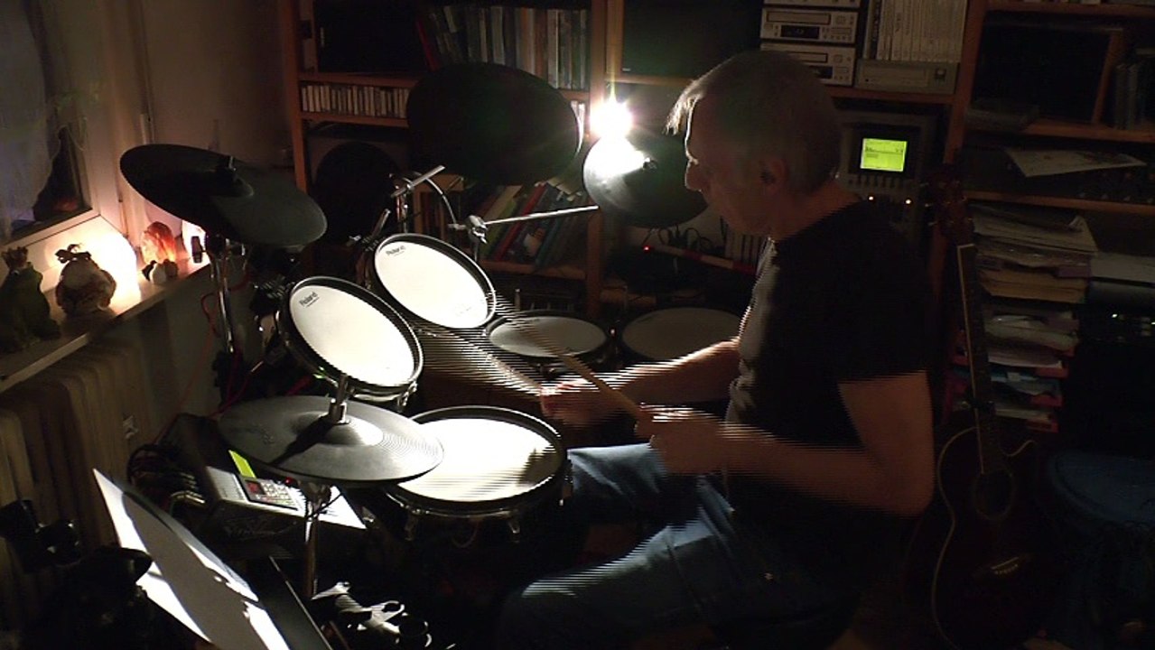 Michael Lowey - drum trailor