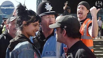 Photo of woman defying EDL protester in Birmingham goes viral