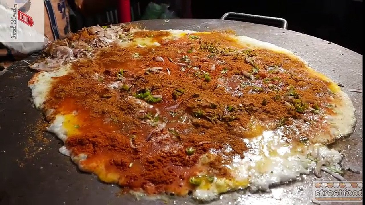 Indian Street Food - The BIGGEST Scrambled Egg Ever!