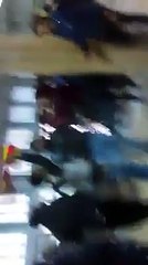 ردة فعل الموقوفين من جماهير الترجي عند سماعهم بهدف طه ياسين لخنيسي...شنعة عالمية في قلب مركز الاقليم بسوسة..والله لحمك ي