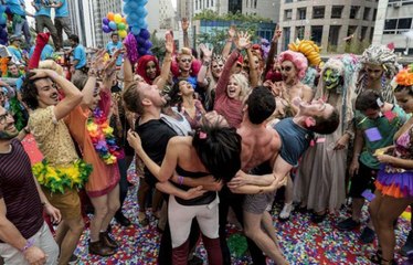 Sense8  Bande-annonce officielle Saison 2 - Netflix