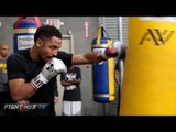 Kovalev vs. Ward - Andre Ward unleashes powerful combos on Heavy Bag in media workout