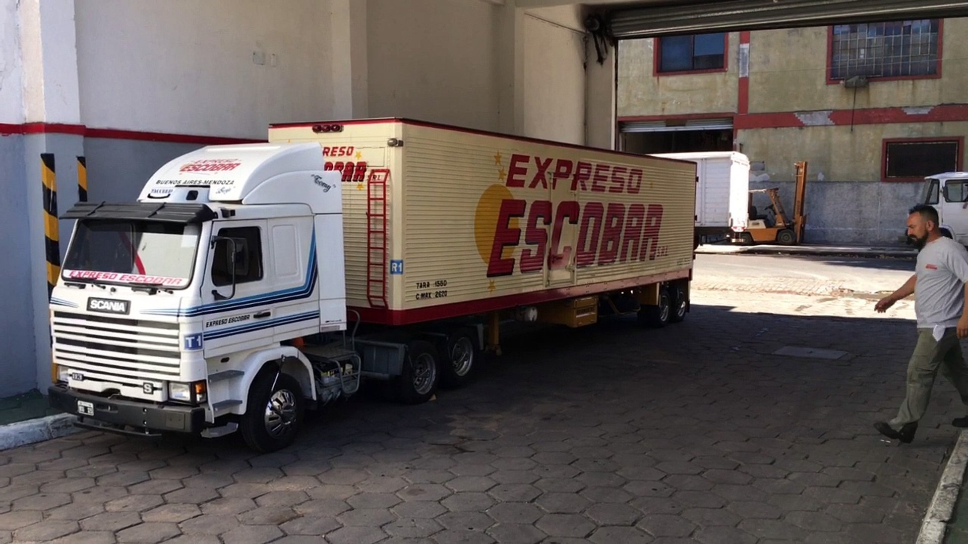 mini-truck-scania-113