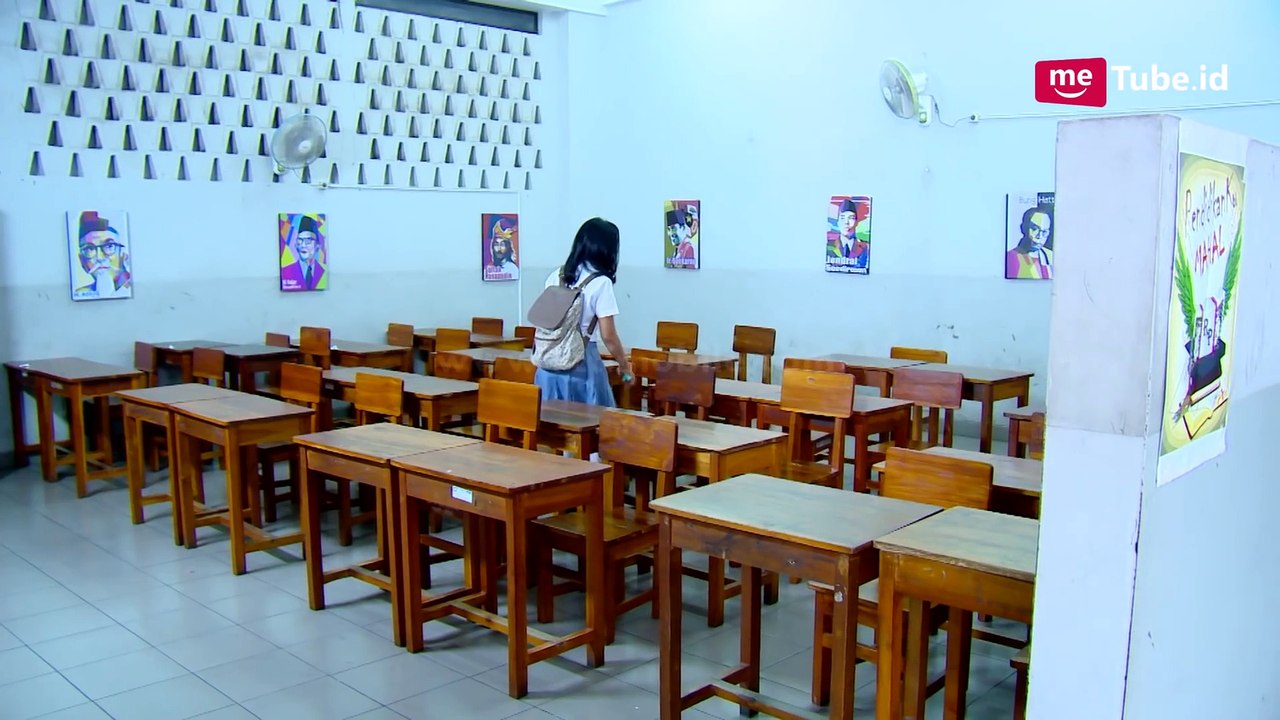 ROMAN PICISAN - Wulan Kegeb Karin Mau Kasih Kado Buat Roman [10 Mar 2017]