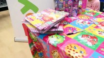 Shopkins Season 7 Party At Toys R  Greet - Surprise Toys For Fans _ Toys AndMe