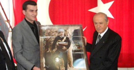 Bahçeli Talimat Verdi, MHP'li Başkan Görevden İstifa Etti