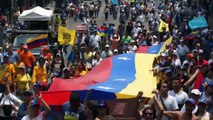 Opositores voltam às ruas para protestar contra Maduro