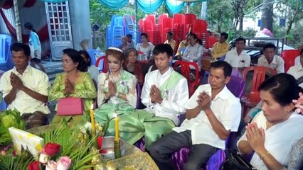 Khmer Wedding Ceremony - Sen Krong Peli - Cambodia