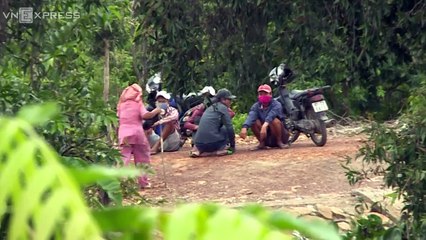 VnExpress | Thời sự | Những pha chống trả của các tay nài thuốc lá lậu